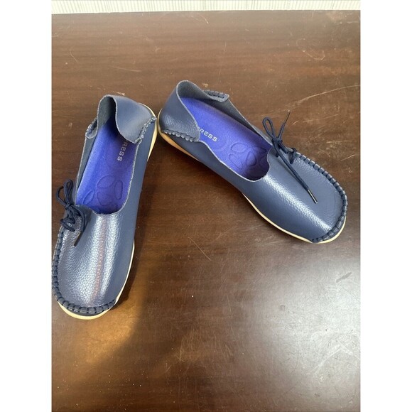 Empress Navy Blue Leather shoes Euro size 41 Comfort Non slip Ladies Flats - Picture 3 of 8